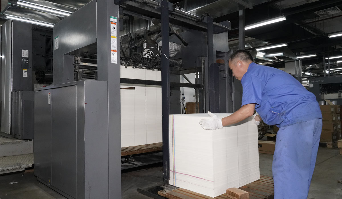 三菱對開(kai)四色膠印(yin)機