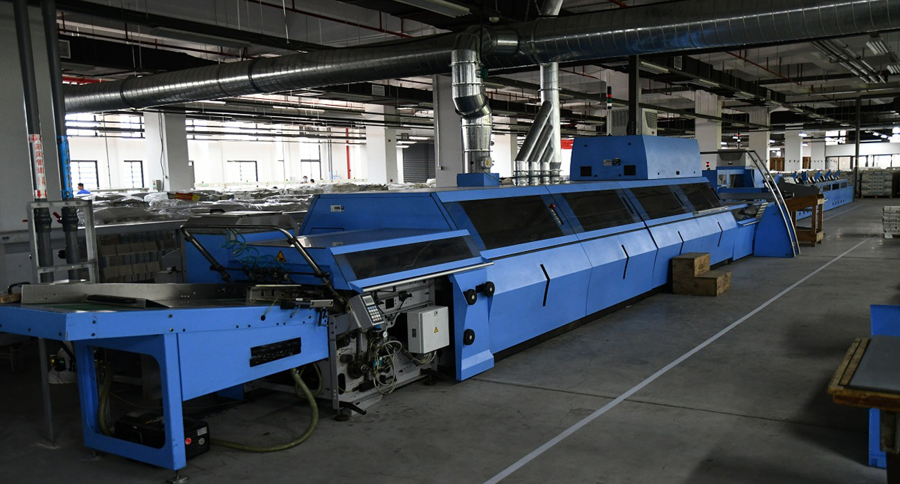 馬天尼(ni)膠訂聯動(dong)線